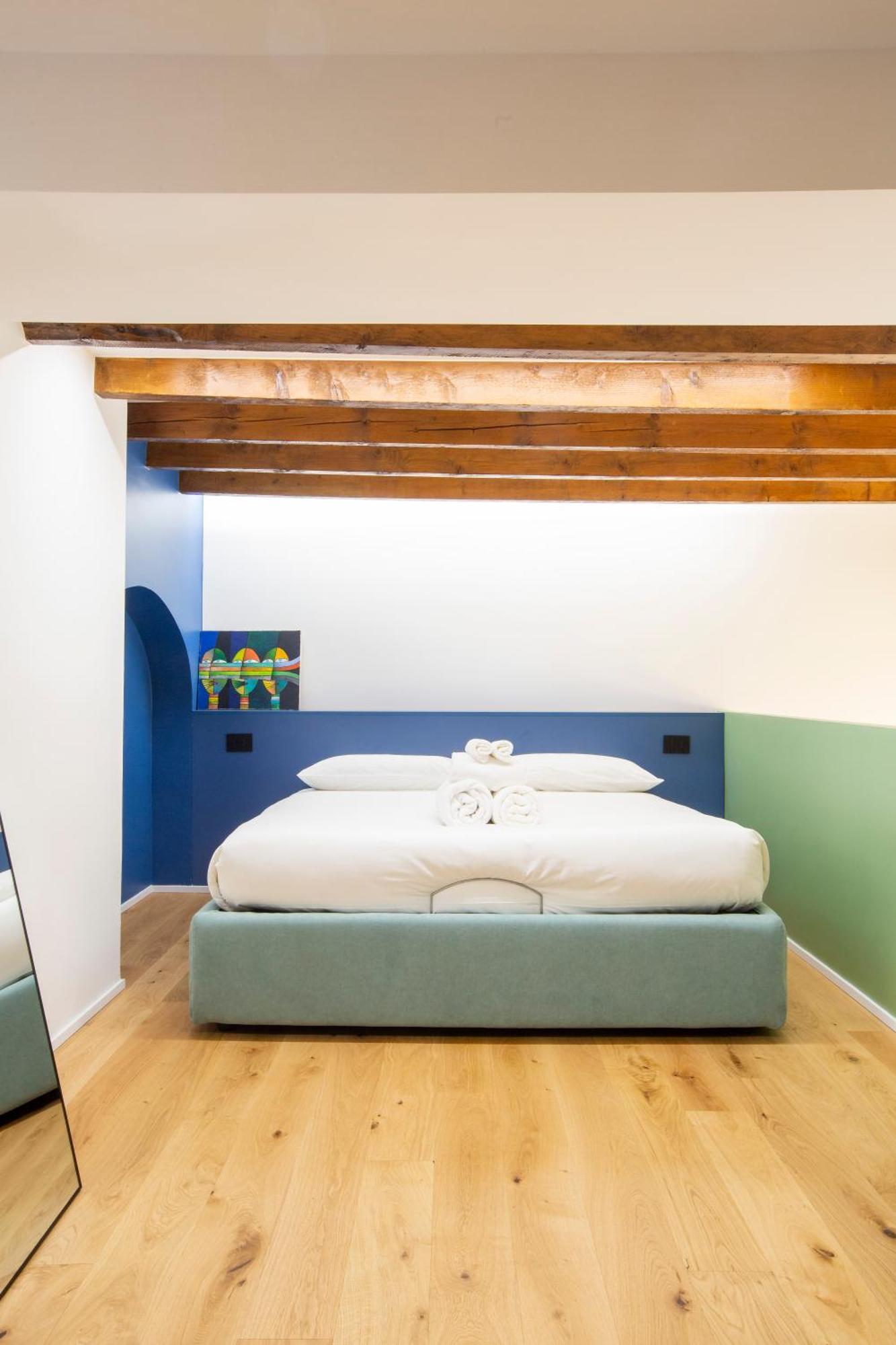 Blue Loft *